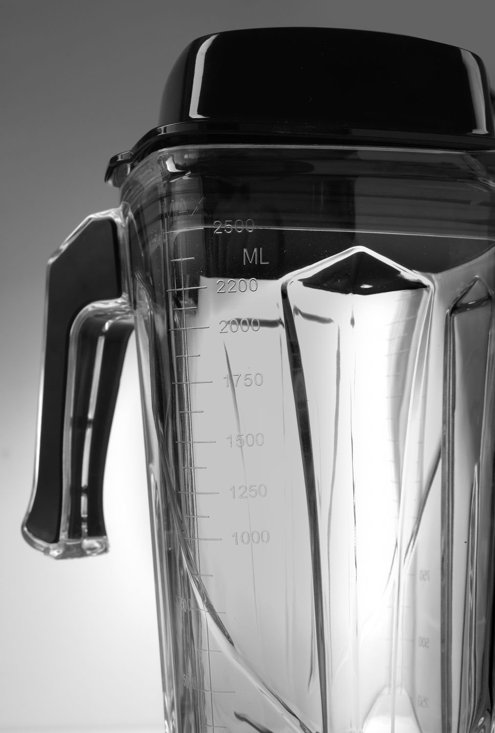 Barový mixér s odhlučnením, manuálny, HENDI, 2,5 l, Čierna, 230 V/1680 W, 250 × 300 × 540 mm | 230688-PC