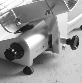 Slicer 195 Profi Line, HENDI, Profi Line, 230V/200W, 416x400x(H)335mm 1