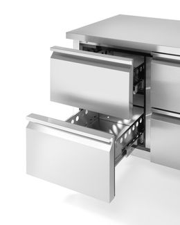 Aušinimo stalas su 4 lentynomis ir šone esančiu agregatu, Arktic, Profi Line, 230V/250W, 1360x700x(H)858mm 1