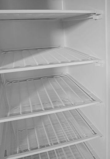 Szafa mroźnicza w obudowie ze stali malowanej na biało, Arktic, Budget Line, 400 l, biały, 230V/322W, 600x646x(H)1875mm 1