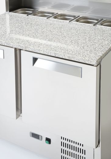 2-door refrigerated counter with superstructure and granite worktop, Arktic, 247L, 230V/145W, 900x700x(H)1070mm 1