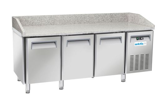 Pitsa külmlett 3 uksega, Arktic, 186L, 230V/450W, 2025x800x(H)1040mm 1