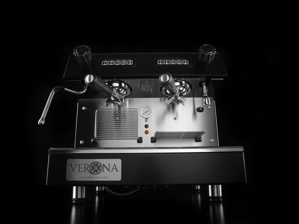 Koffiemachine Julia Compact, 2-groeps, automatisch
