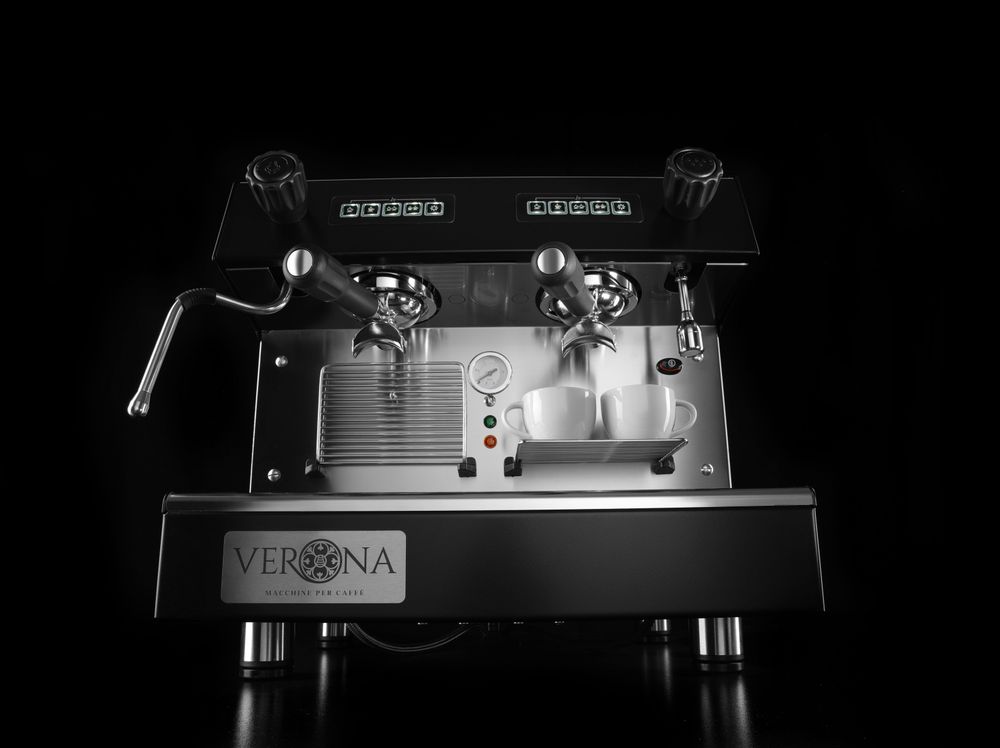 Koffiemachine Julia Compact, 2-groeps, automatisch