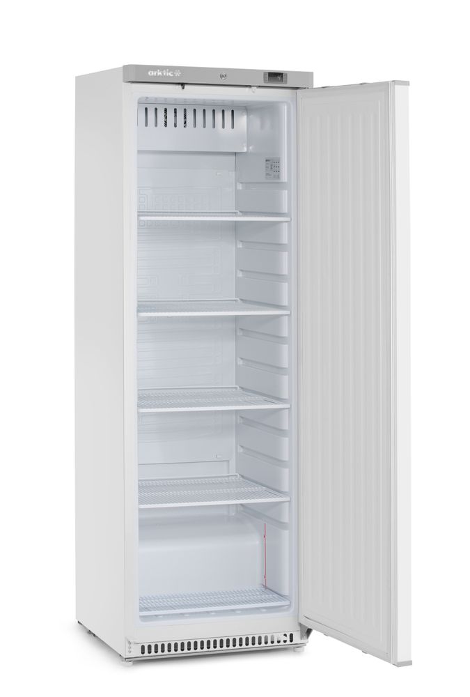 Koelkast in wit gelakte stalen behuizing